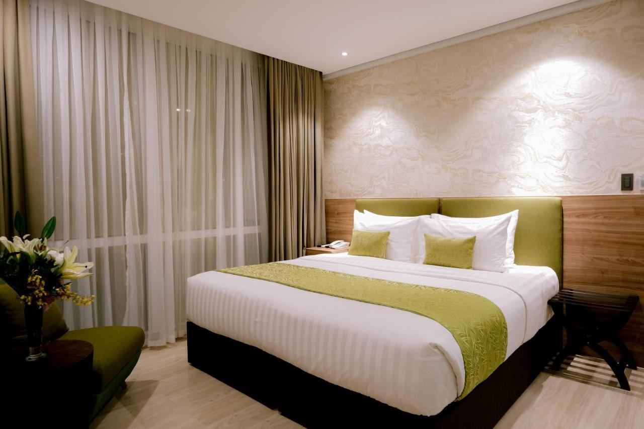 Goldberry Suites And Hotel Cebu Exterior foto