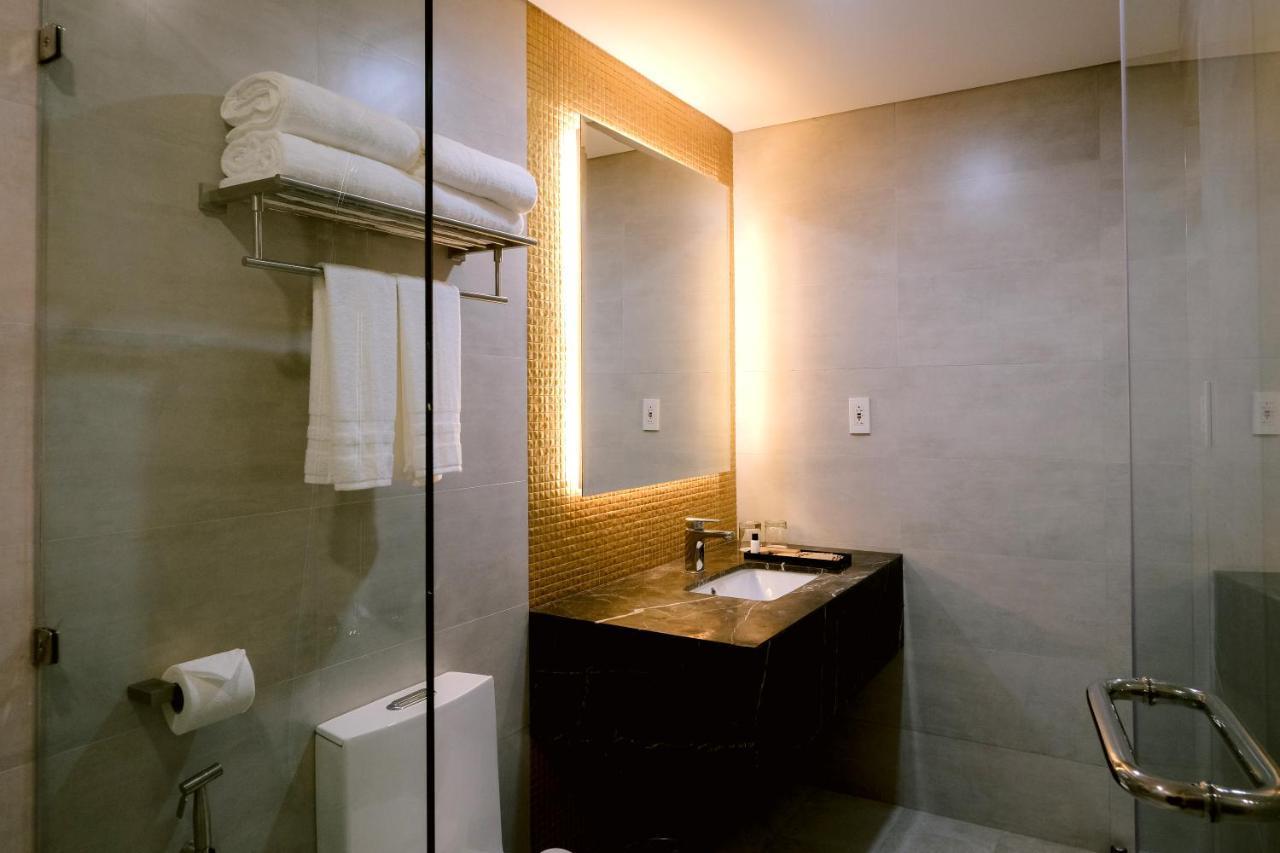 Goldberry Suites And Hotel Cebu Exterior foto